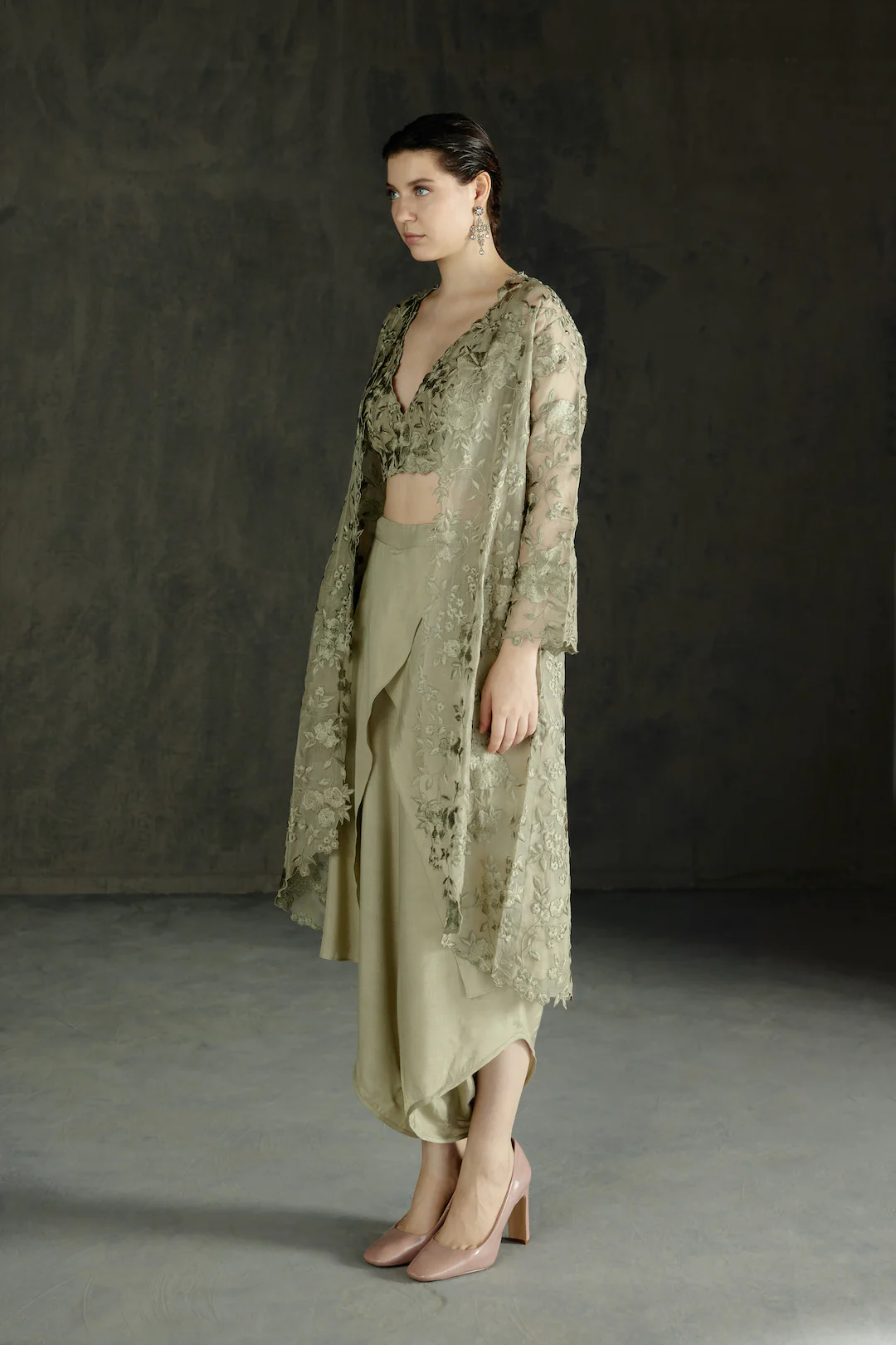 Amelia - Image 3