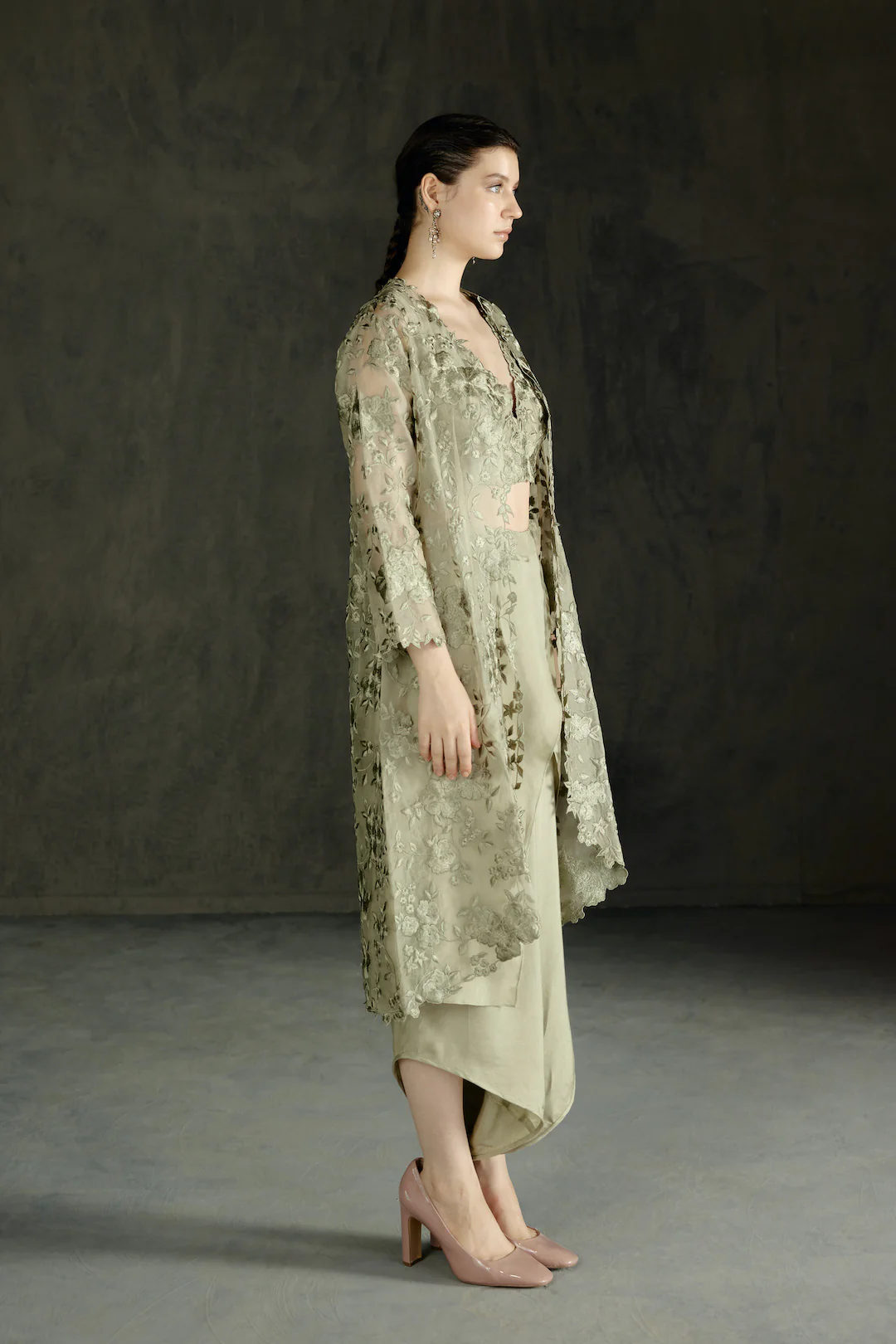Amelia - Image 4