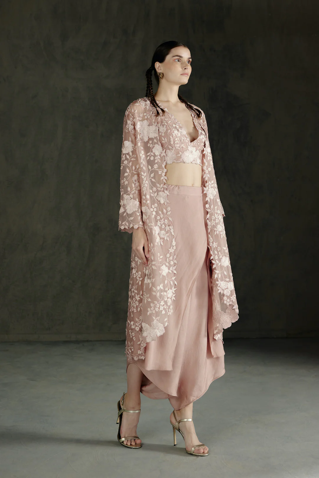 Amelia - Image 5