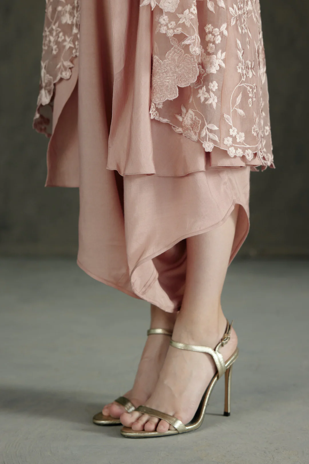 Amelia - Image 7