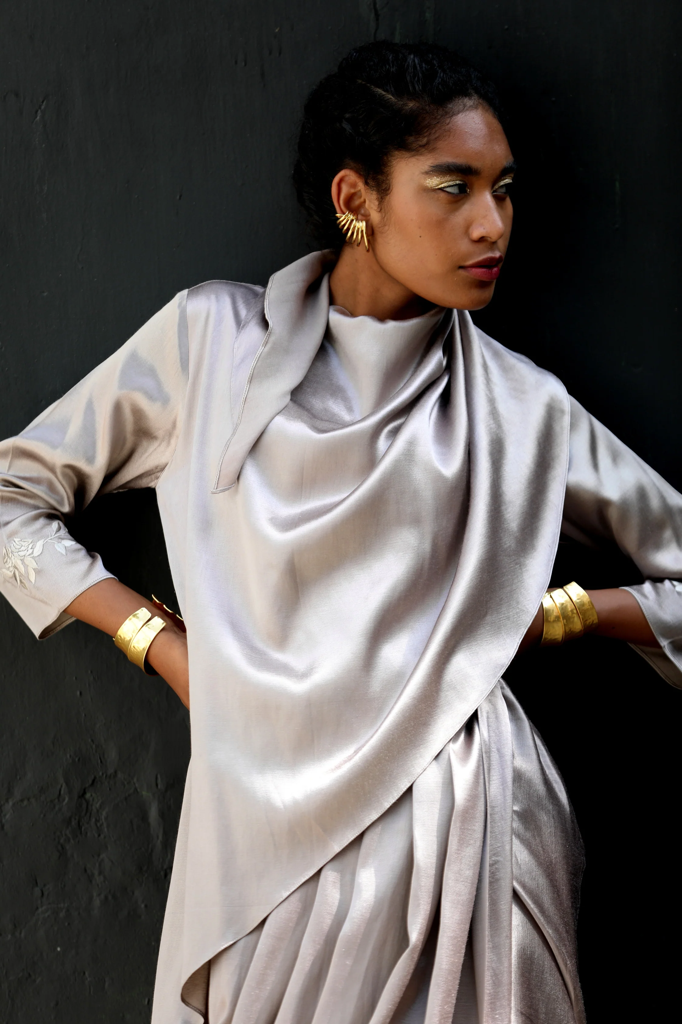 Drape Beatrice with trench - Image 4