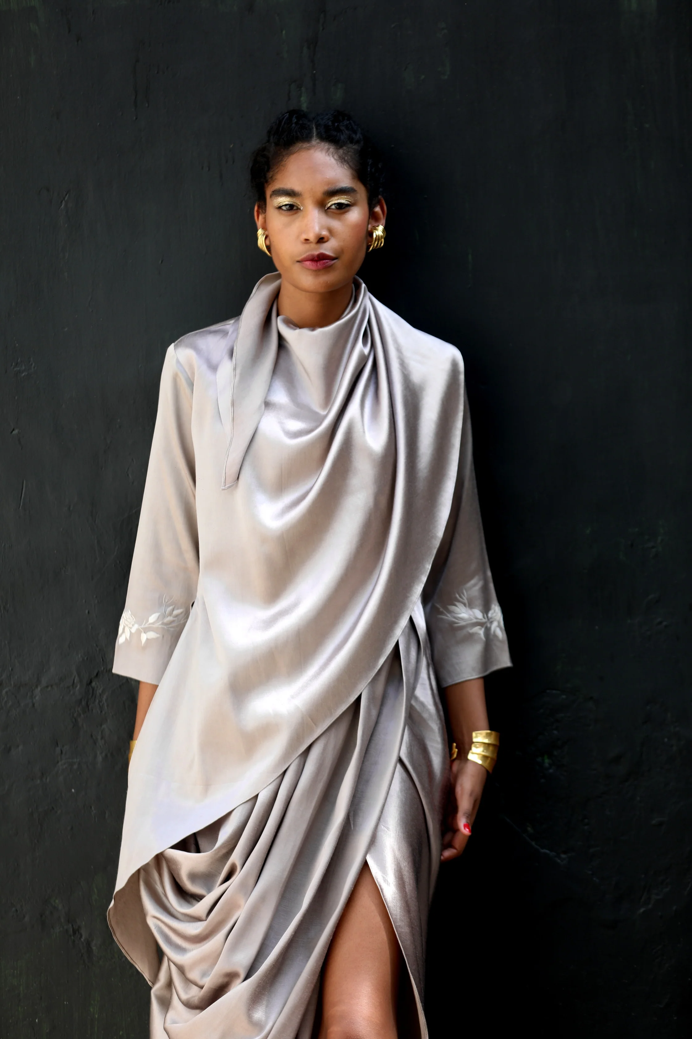 Drape Beatrice with trench - Image 6