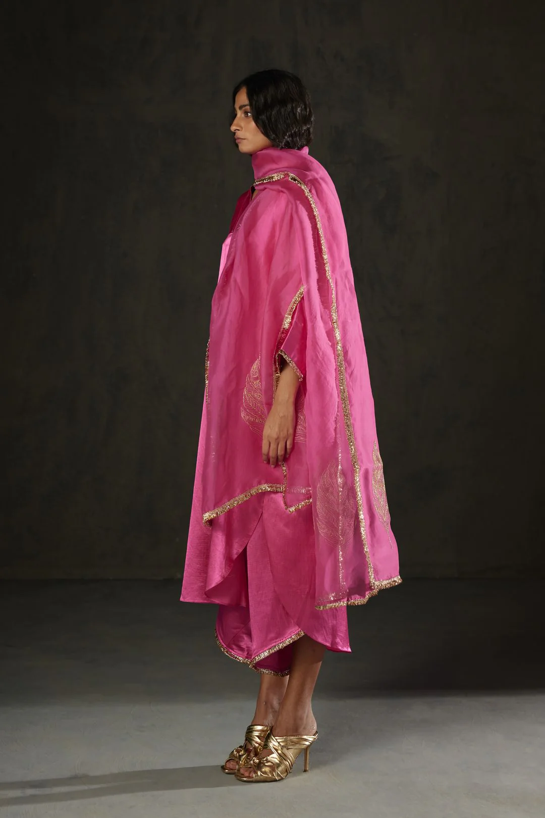 Izna - Image 3