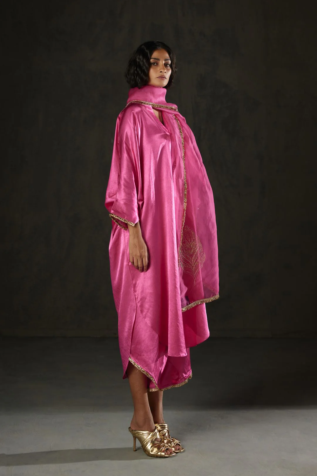 Izna - Image 4