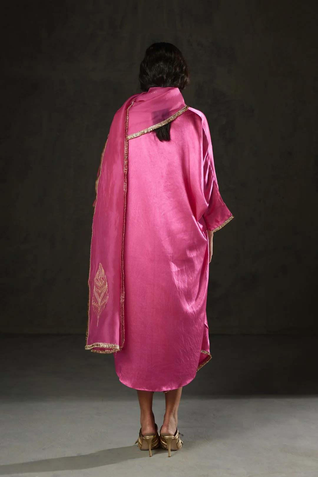 Izna - Image 7