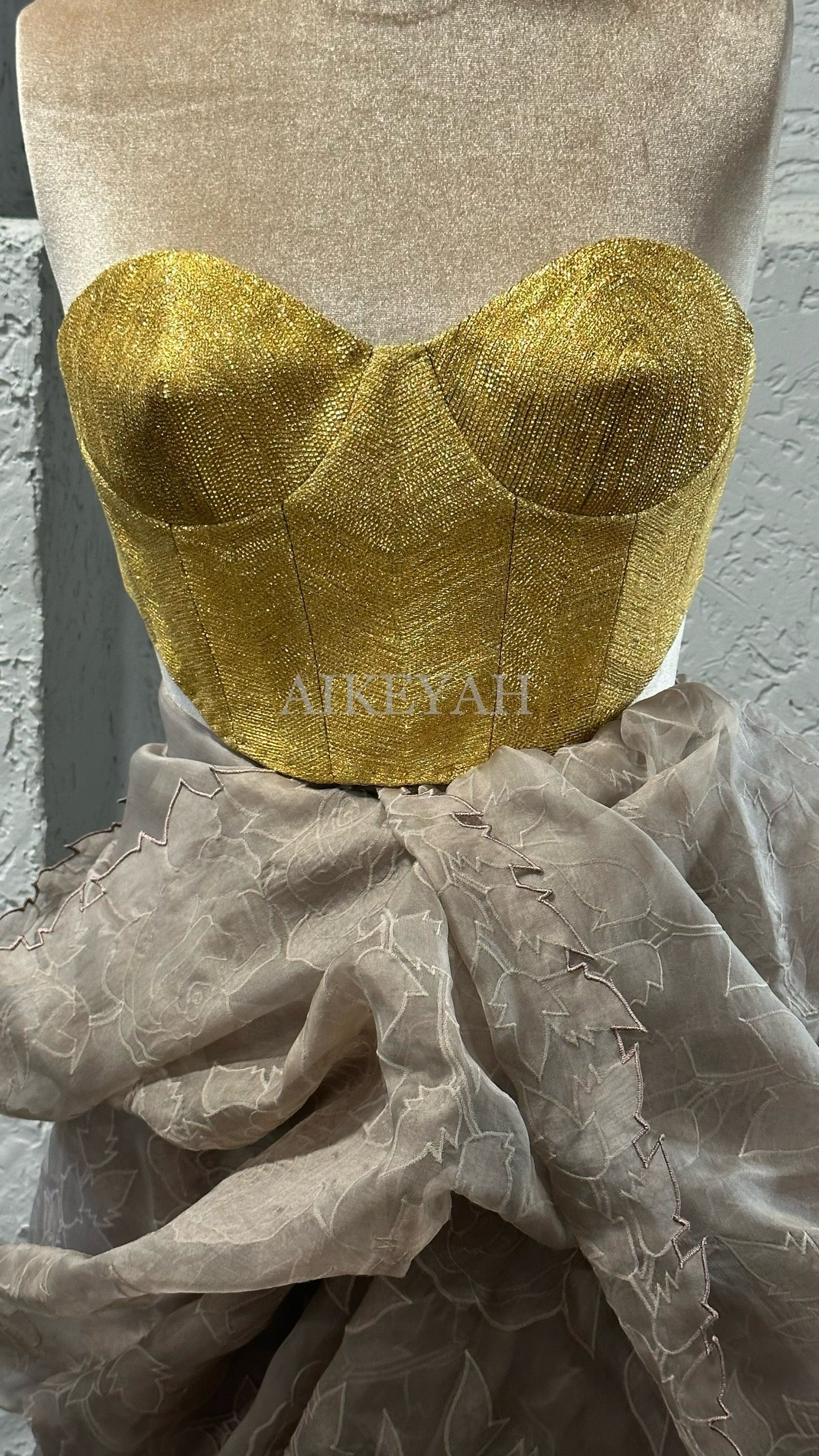 Zareen - Image 4